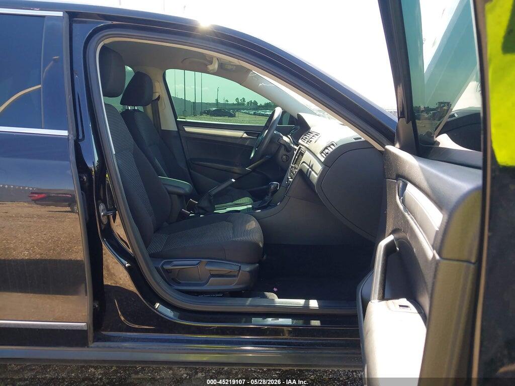 1VWAT7A38GC050471 2016 VOLKSWAGEN PASSAT photo no. 5