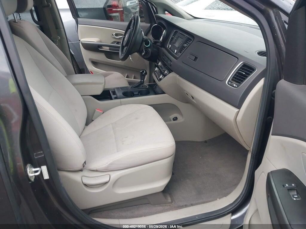 KNDMB5C1XG6099737 2016 KIA SEDONA photo no. 5