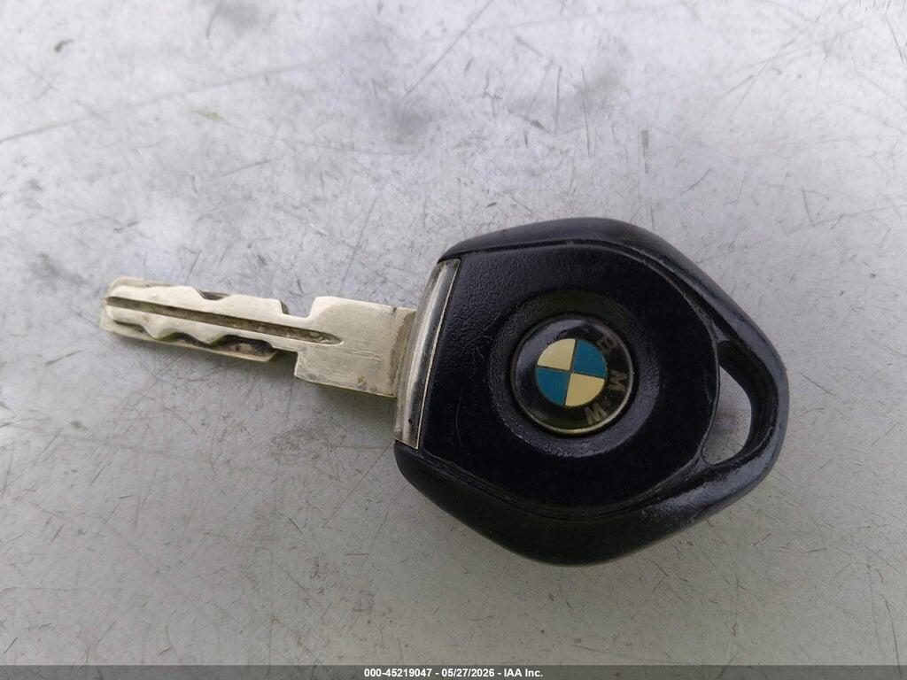 4USCH9341YLF83548 2000 BMW Z3 photo no. 11