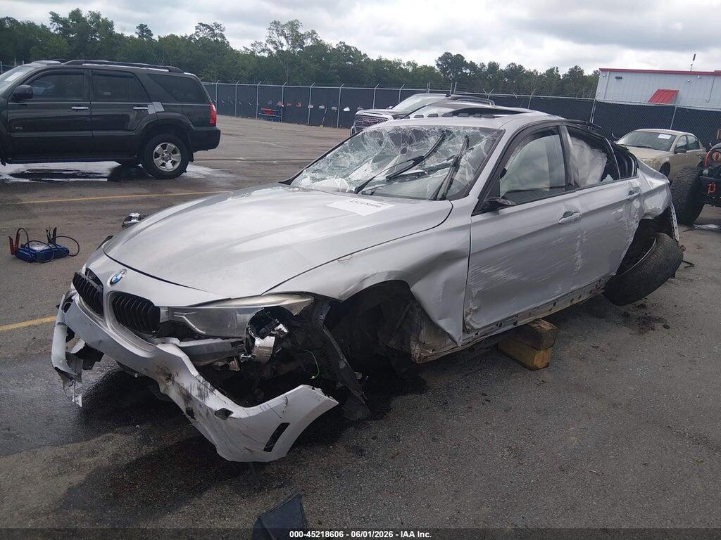 WBA3B9C59DF801240 2013 BMW 335I photo no. 2