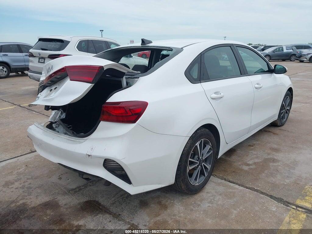 3KPF24AD9NE466960 2022 KIA FORTE photo no. 4