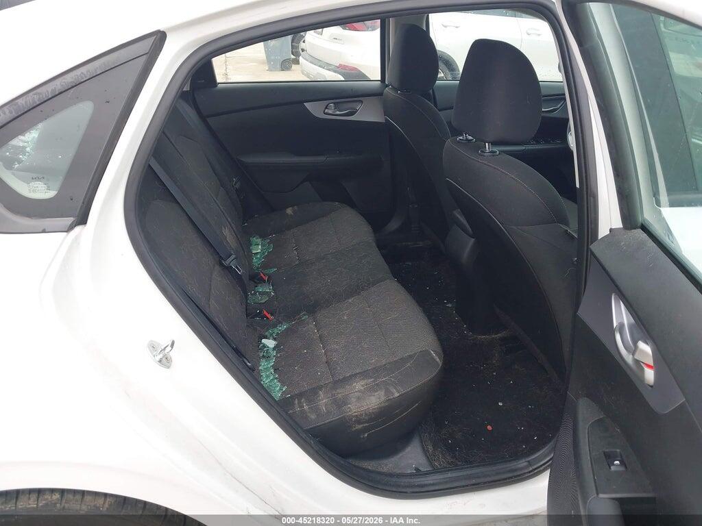 3KPF24AD9NE466960 2022 KIA FORTE photo no. 8