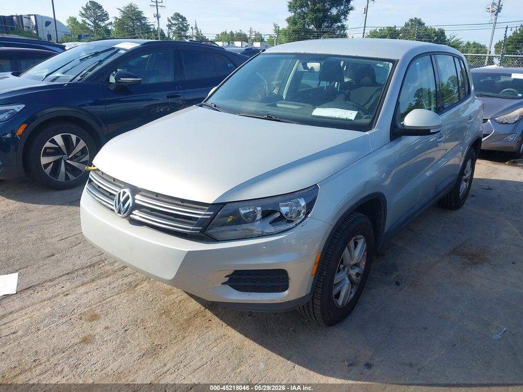 WVGAV3AX5EW587413 2014 VOLKSWAGEN TIGUAN photo no. 2