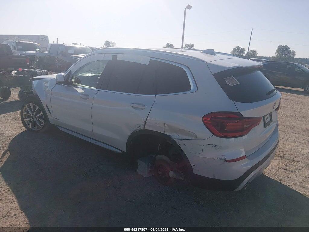 5UXTR9C56JLC69409 2018 BMW X3 photo no. 3