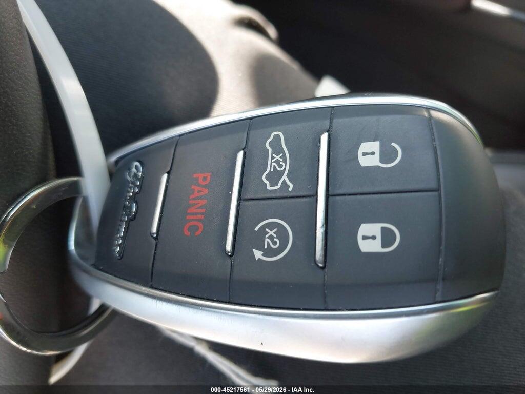 ZARFANAN1M7646360 2021 ALFA ROMEO GIULIA photo no. 11
