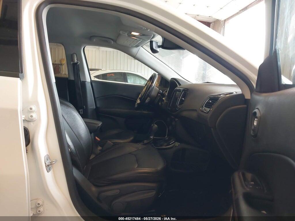 3C4NJDCB5MT527645 2021 JEEP COMPASS photo no. 5