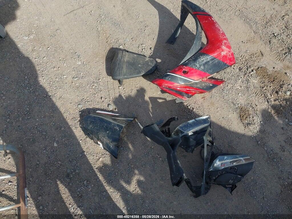 MH3RH06Y6FK004615 2015 YAMAHA YZFR3 photo no. 12