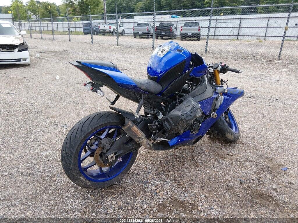 JYARN39E6JA004067 2018 YAMAHA YZFR1 photo no. 4
