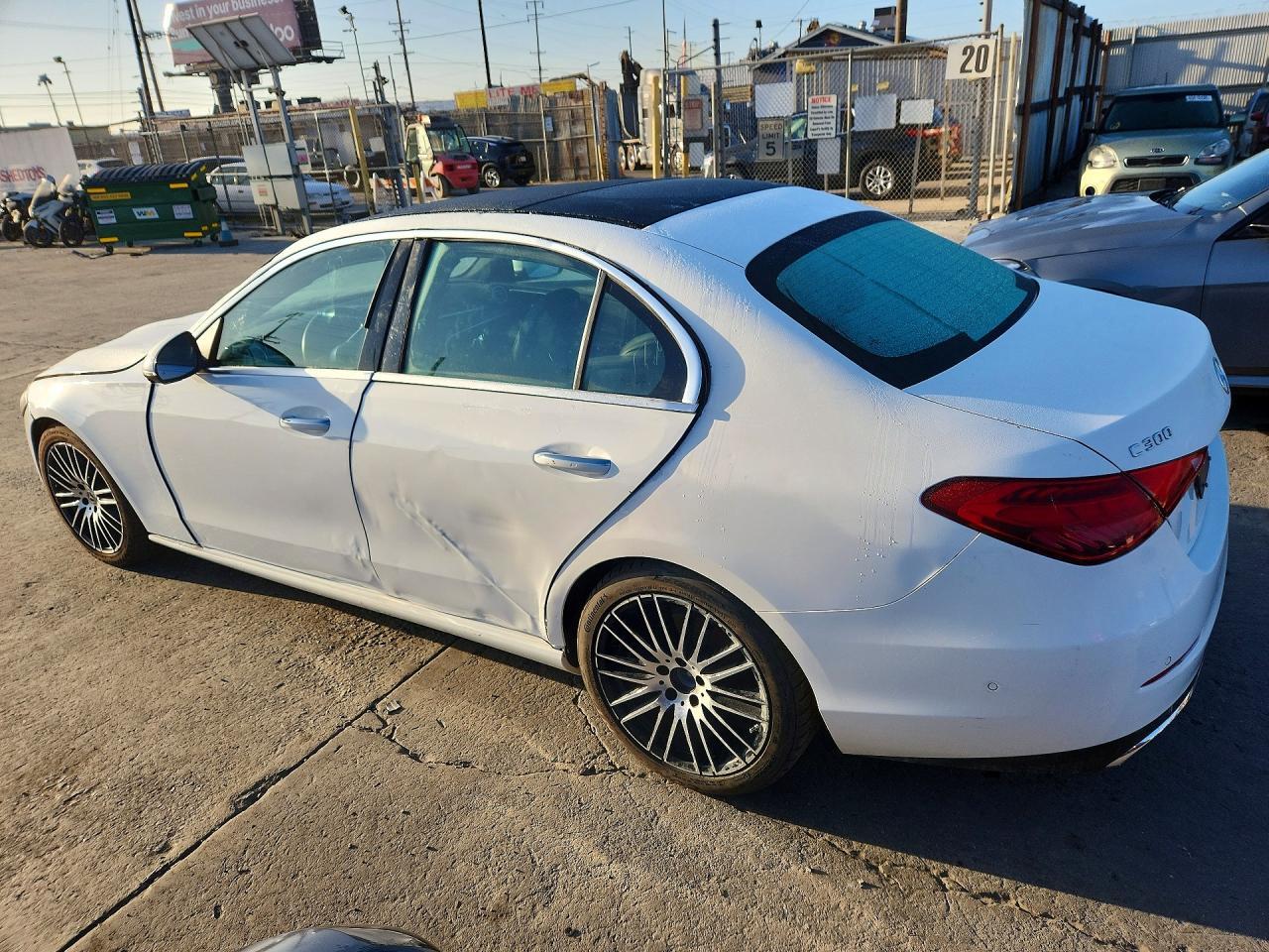 2024 MERCEDES-BENZ C 300 4MATIC — Фото 2 из 12