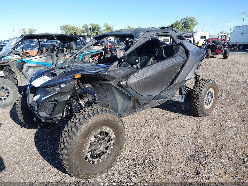 3JB8XAT41SE000170 2025 CAN-AM MAVERICK R photo no. 2