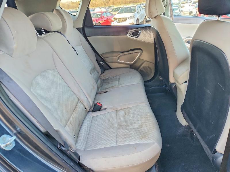 2023 KIA SOUL LX — Фото 10 из 12