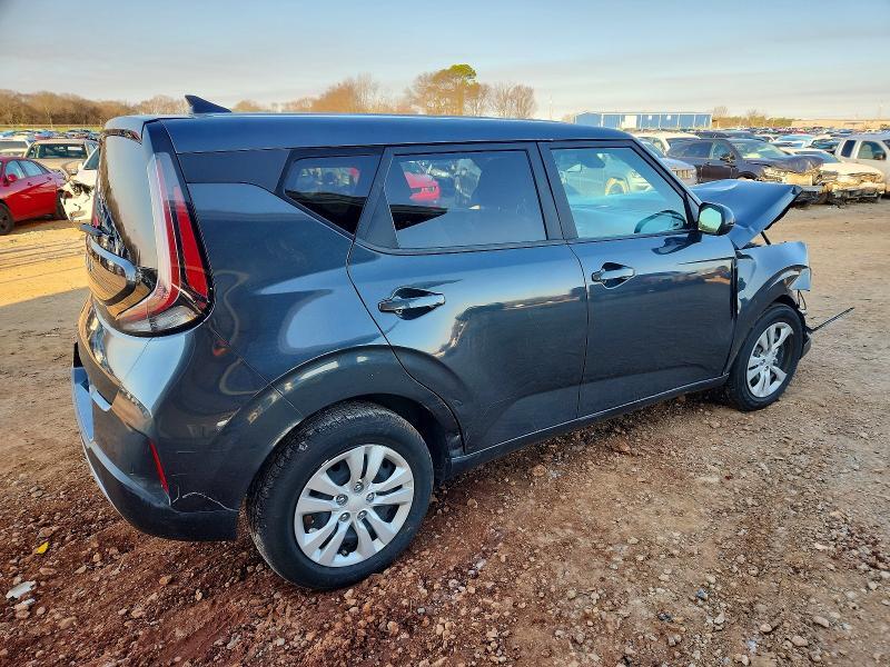 2023 KIA SOUL LX — Фото 3 из 12