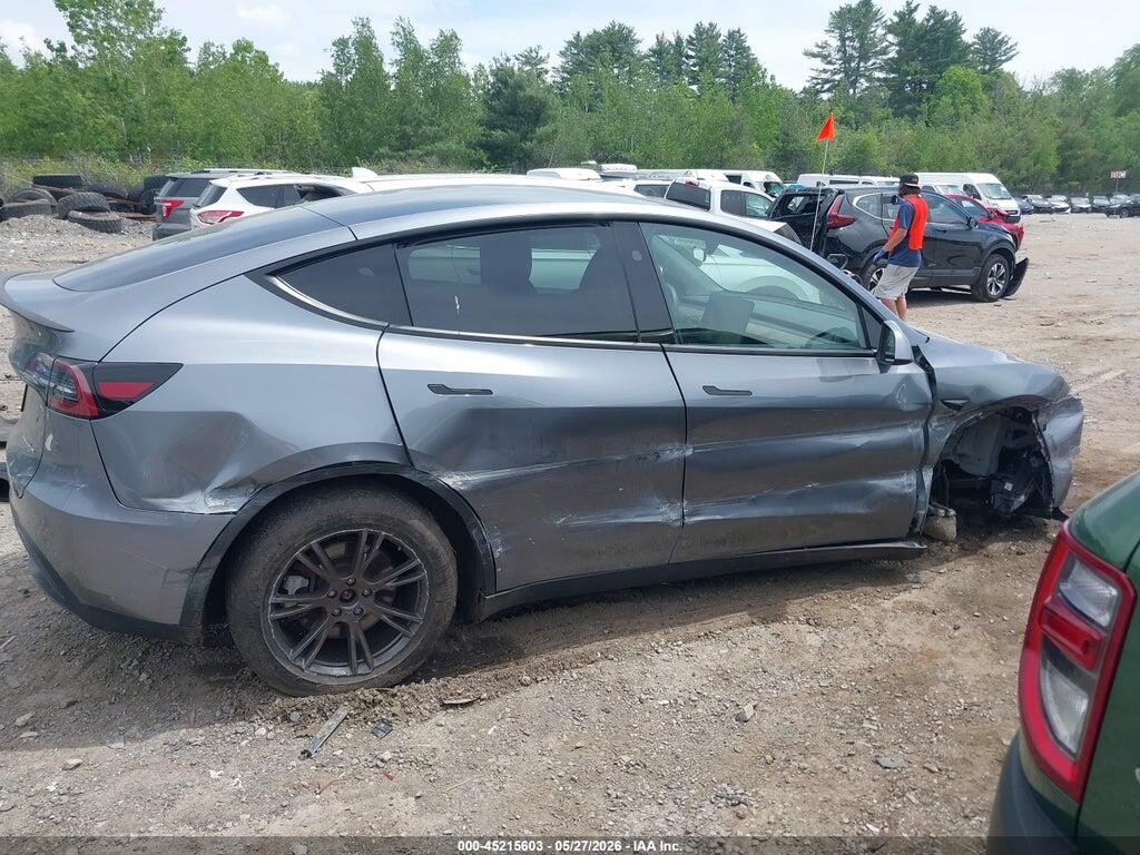 7SAYGDEE3RF199749 2024 TESLA MODEL Y photo no. 12