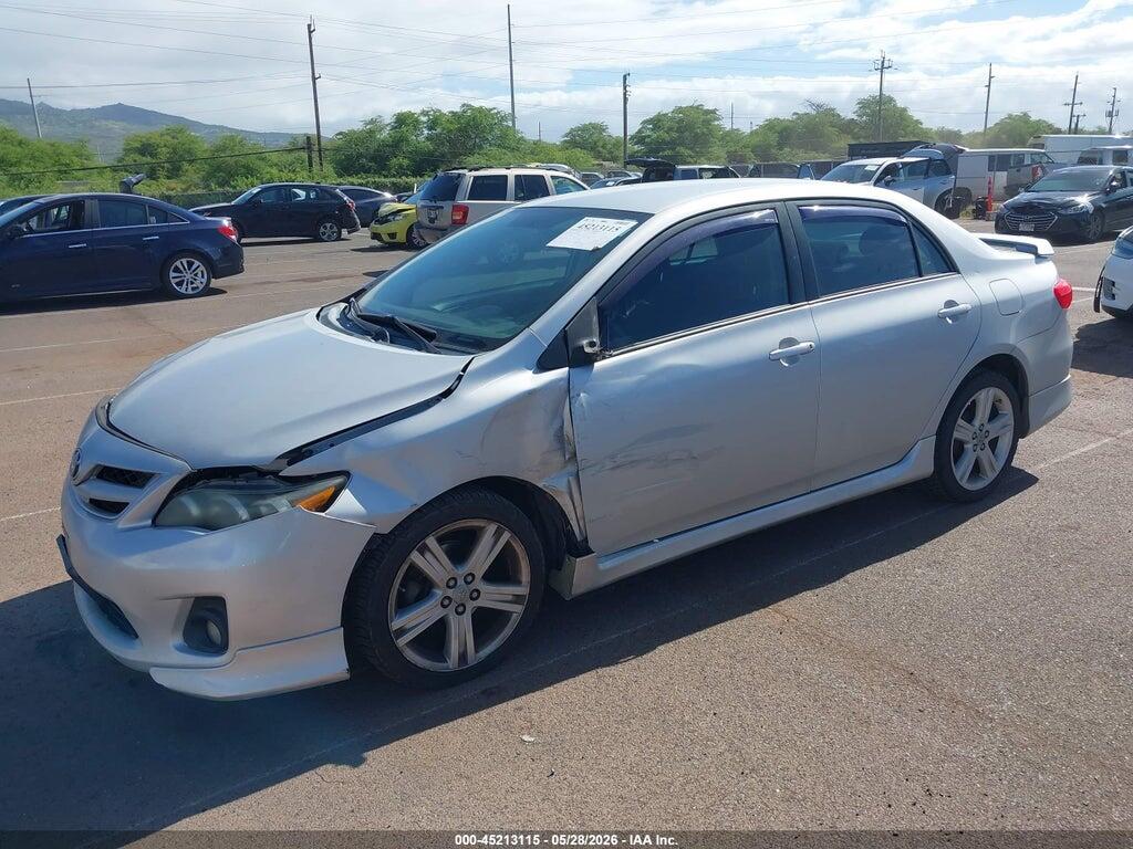 2T1BU4EE8DC974782 2013 TOYOTA COROLLA photo no. 2
