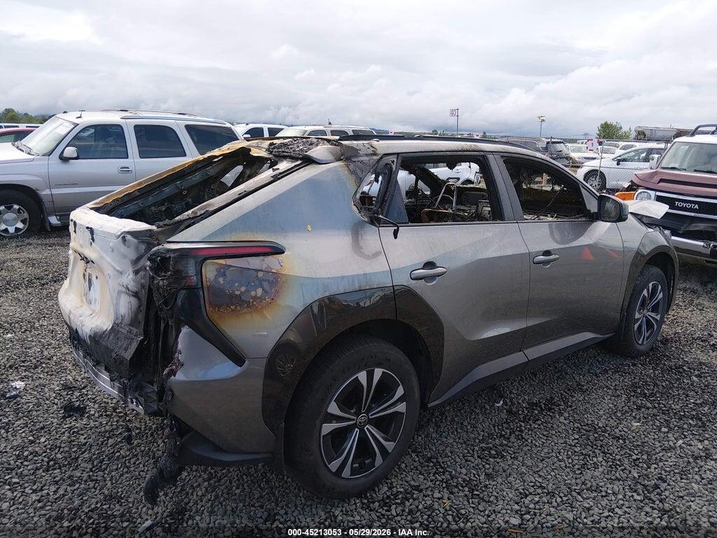 JTMABACA5RA071632 2024 TOYOTA BZ4X photo no. 4