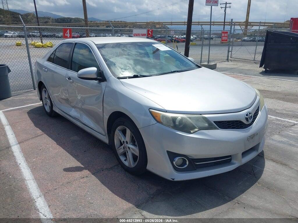 4T1BF1FK2EU454932 2014 TOYOTA CAMRY photo no. 1