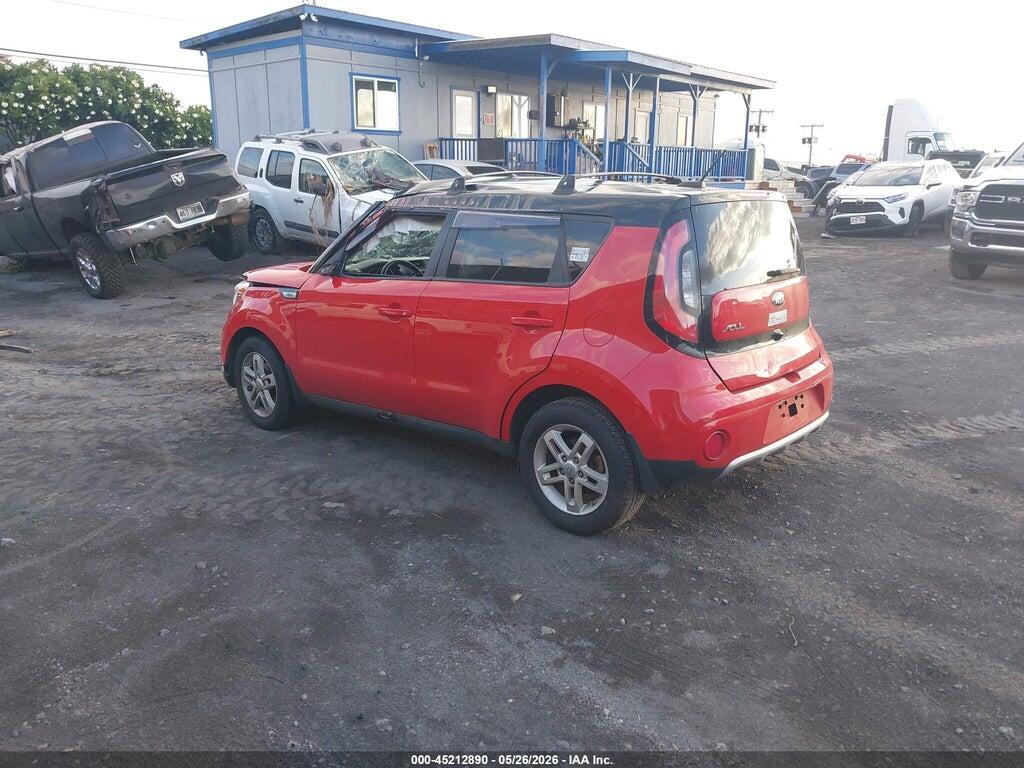 KNDJP3A56H7464800 2017 KIA SOUL photo no. 3