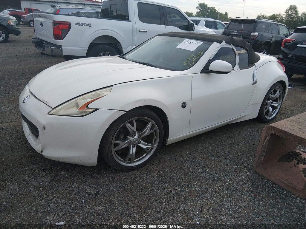 JN1AZ4FH8AM302342 2010 NISSAN 370Z photo no. 2