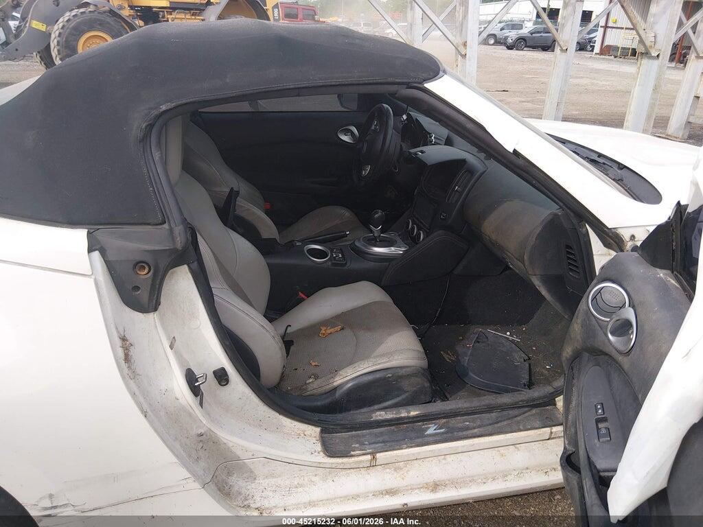 JN1AZ4FH8AM302342 2010 NISSAN 370Z photo no. 5