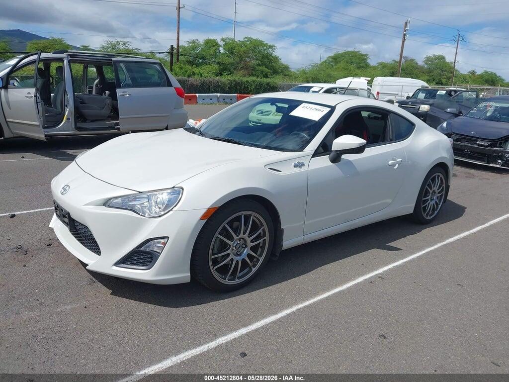 JF1ZNAA17D2732938 2013 SCION FR-S photo no. 2