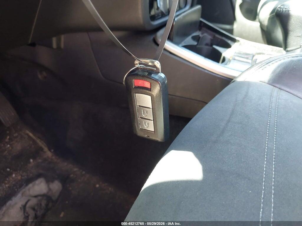 JA4AD3A34KZ004970 2019 MITSUBISHI OUTLANDER photo no. 11