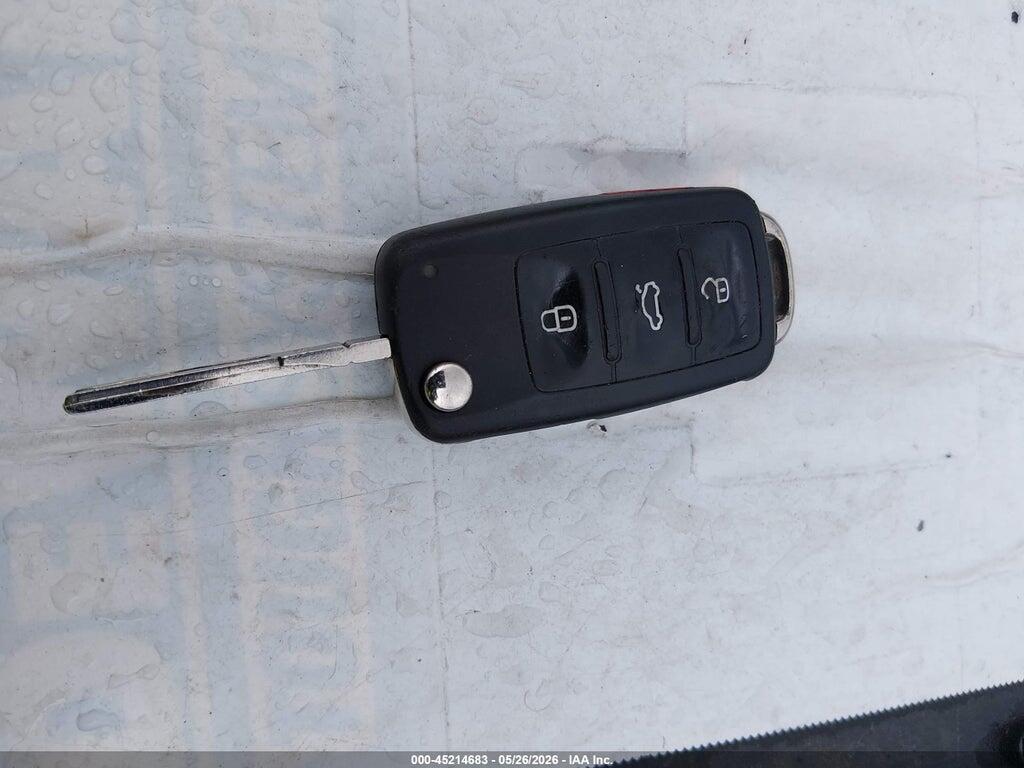 1VWAT7A36FC082527 2015 VOLKSWAGEN PASSAT photo no. 11