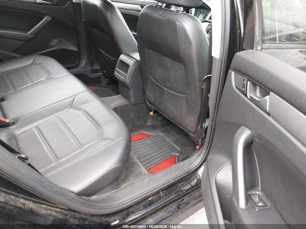1VWAT7A36FC082527 2015 VOLKSWAGEN PASSAT photo no. 8