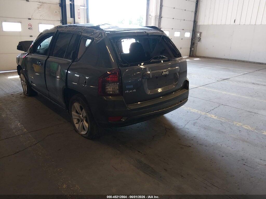 1C4NJDBBXFD424084 2015 JEEP COMPASS photo no. 3