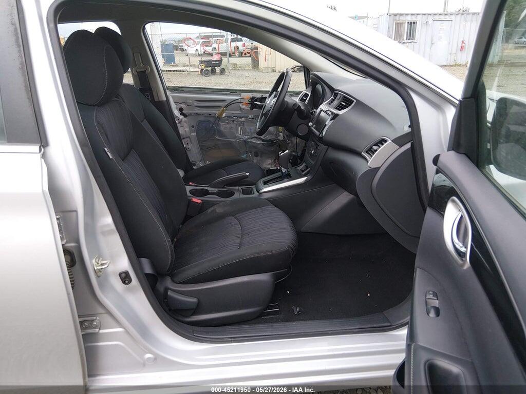 3N1AB7AP4KY315480 2019 NISSAN SENTRA photo no. 5