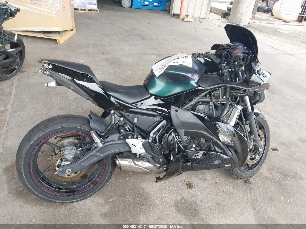JKAEXEJ10KDA04029 2019 KAWASAKI EX650 photo no. 11