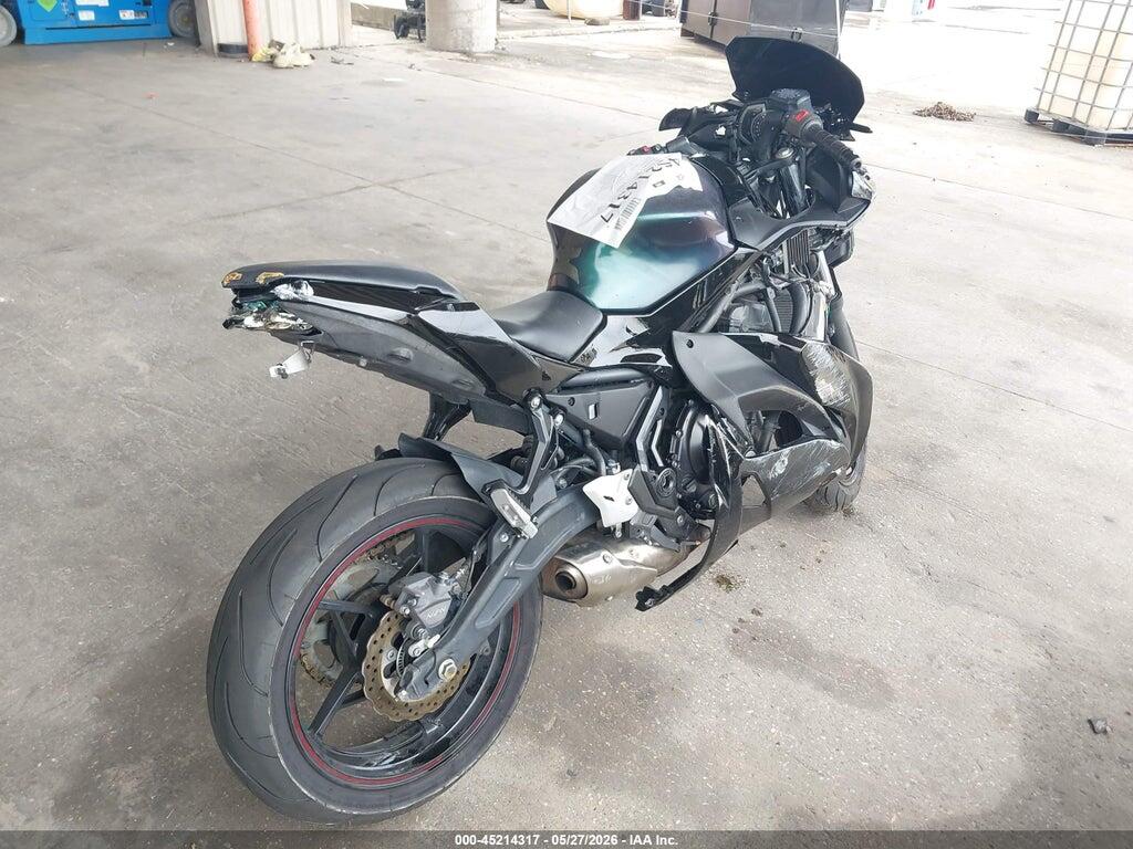 JKAEXEJ10KDA04029 2019 KAWASAKI EX650 photo no. 4