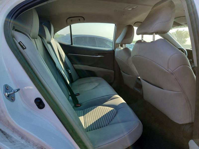2022 TOYOTA CAMRY HYBRID SE — Фото 10 из 12
