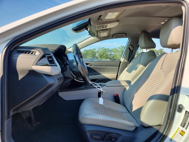 2022 TOYOTA CAMRY HYBRID SE — Фото 7 из 12