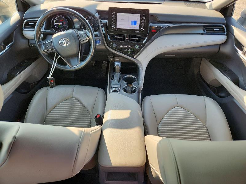 2022 TOYOTA CAMRY HYBRID SE — Фото 8 из 12