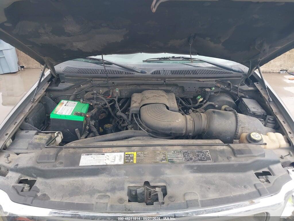 1FTRX07W02KA18812 2002 FORD F-150 photo no. 10