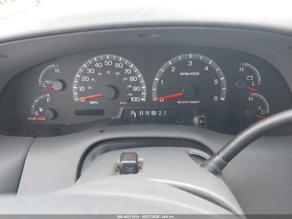 1FTRX07W02KA18812 2002 FORD F-150 photo no. 7