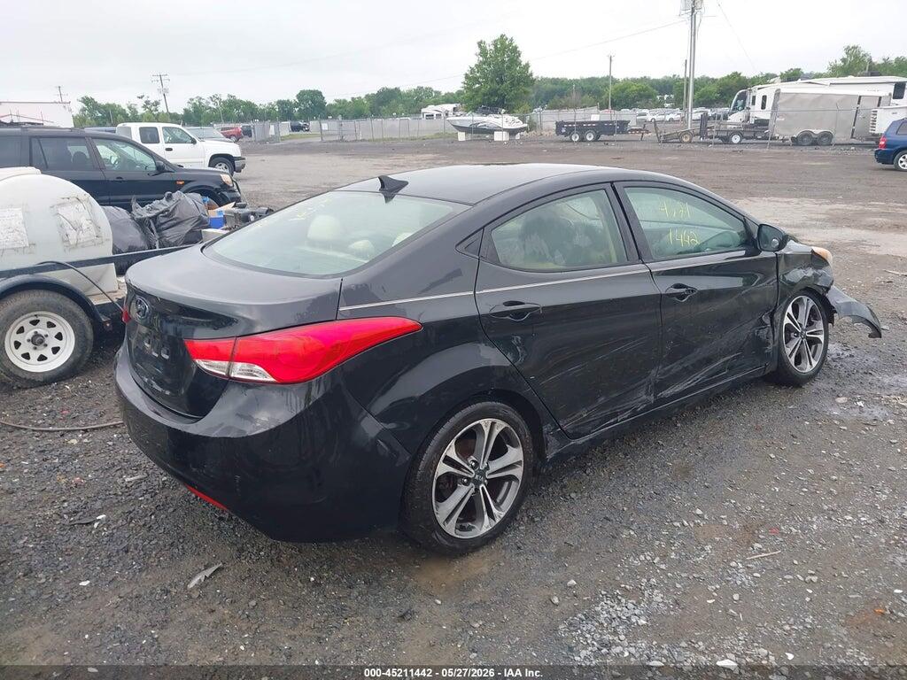 5NPDH4AE7DH200443 2013 HYUNDAI ELANTRA photo no. 4
