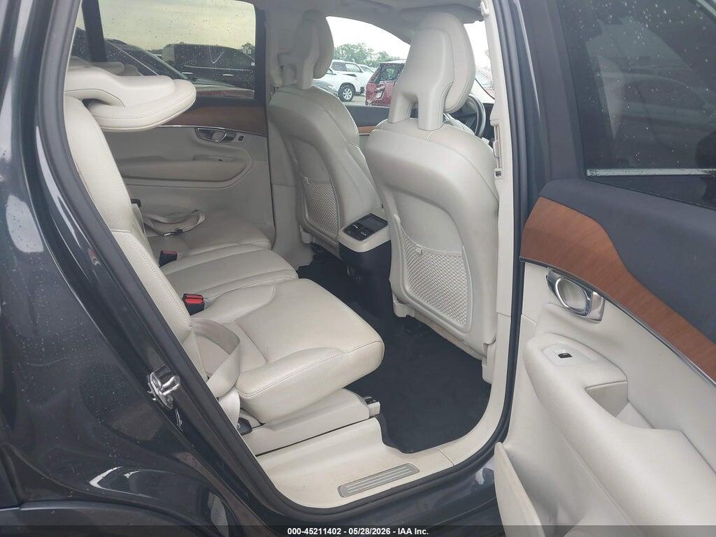 YV4A22PK3M1683097 2021 VOLVO XC90 photo no. 8