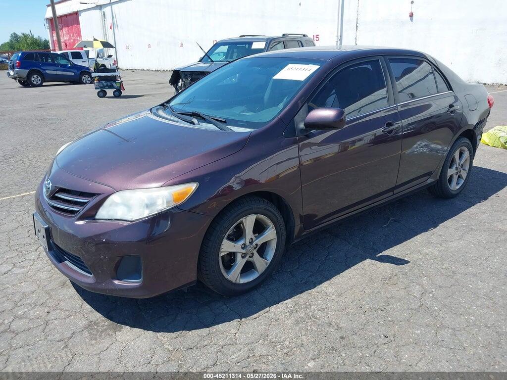 2T1BU4EE5DC080853 2013 TOYOTA COROLLA photo no. 2