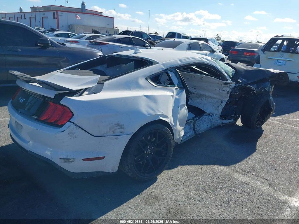 1FA6P8CF2L5182897 2020 FORD MUSTANG photo no. 4