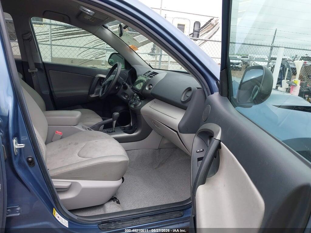 2T3ZF4DV4BW087807 2011 TOYOTA RAV4 photo no. 5