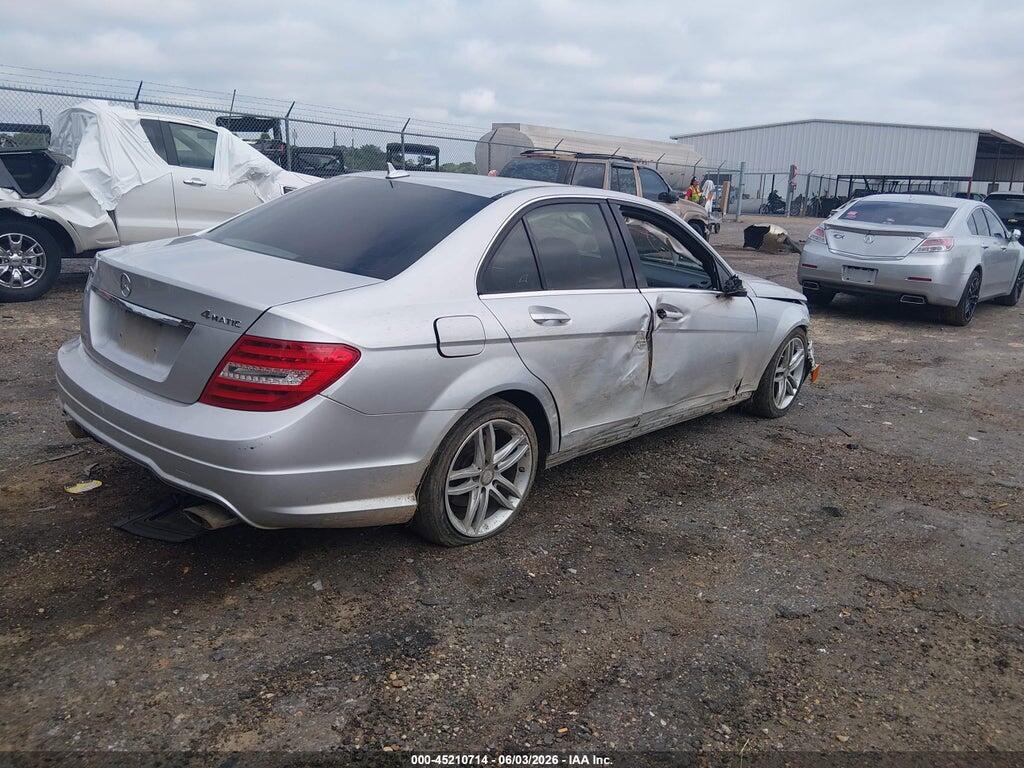 WDDGF8BB3CR207207 2012 MERCEDES-BENZ C 300 photo no. 4