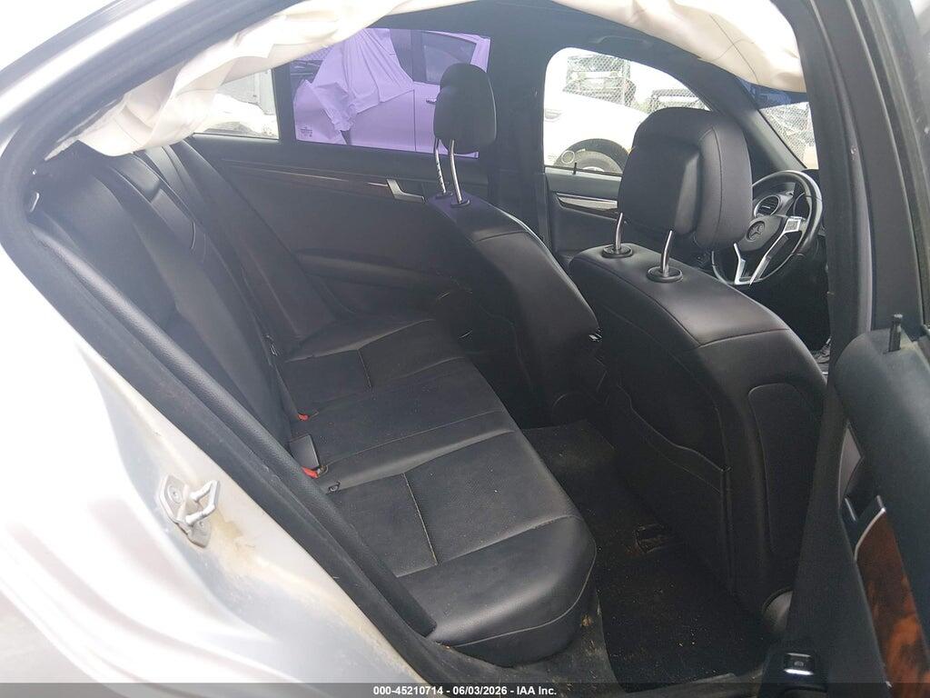 WDDGF8BB3CR207207 2012 MERCEDES-BENZ C 300 photo no. 8