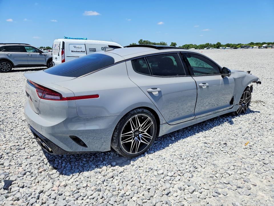 2023 KIA STINGER GT2 — Фото 3 из 13