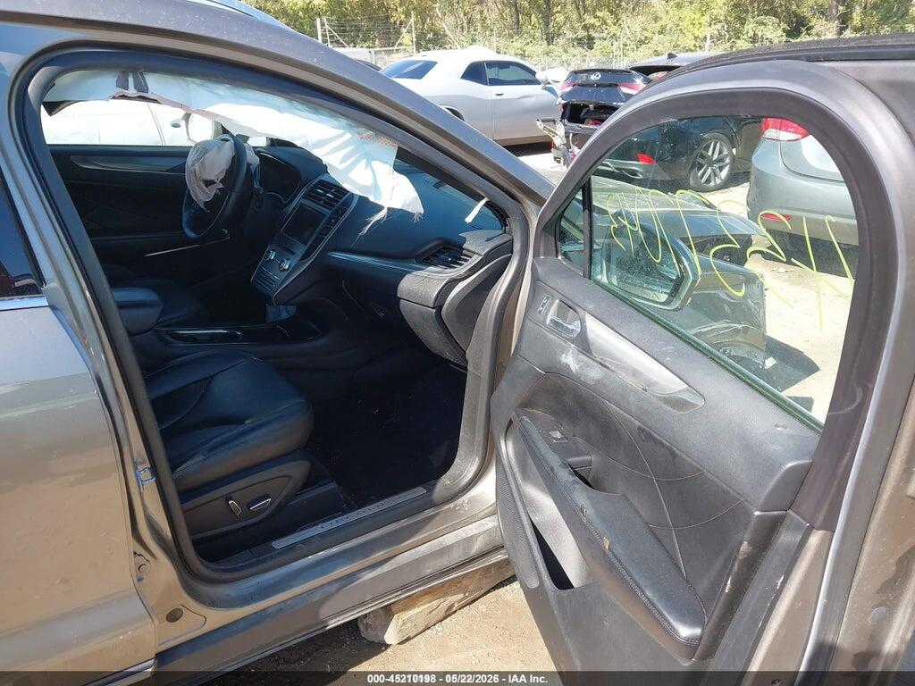 5LMCJ1C90HUL68895 2017 LINCOLN MKC photo no. 5