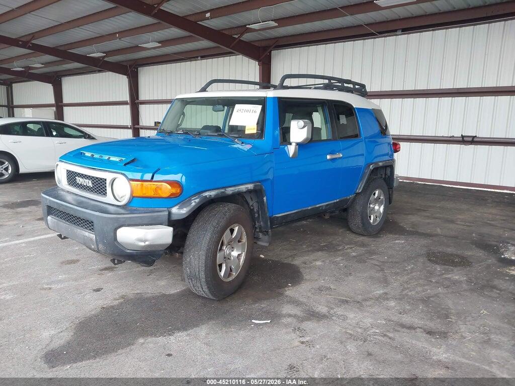 JTEBU11F070001807 2007 TOYOTA FJ CRUISER photo no. 2
