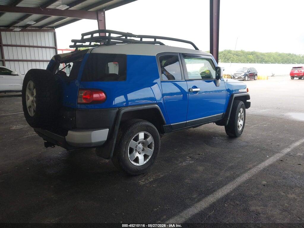 JTEBU11F070001807 2007 TOYOTA FJ CRUISER photo no. 4