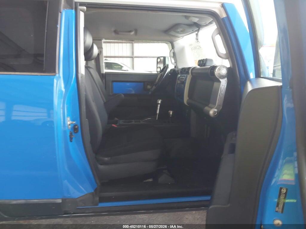 JTEBU11F070001807 2007 TOYOTA FJ CRUISER photo no. 5