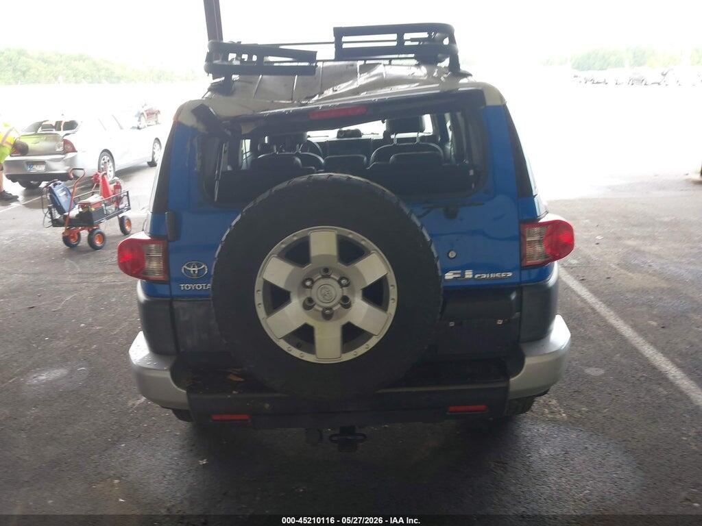 JTEBU11F070001807 2007 TOYOTA FJ CRUISER photo no. 6