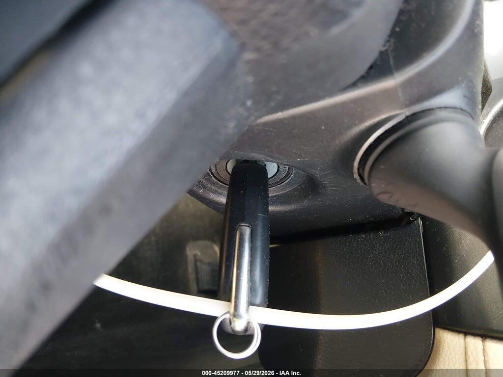 2T3G1RFV7KC006736 2019 TOYOTA RAV4 photo no. 11